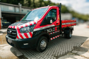 Furgone_cassonato_ford_nolox_noleggio